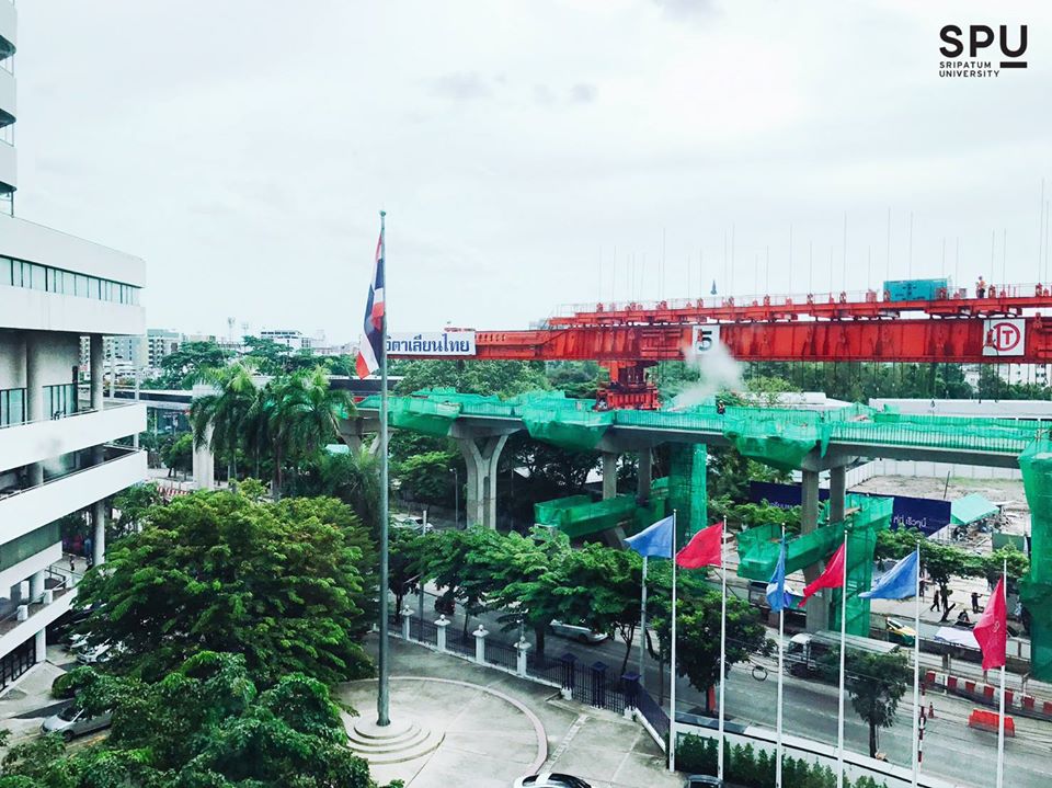 รถไฟฟ้า สถานีศรีปทุม