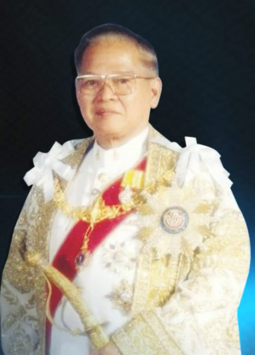 นายขวัญแก้ว วัชโรทัย    