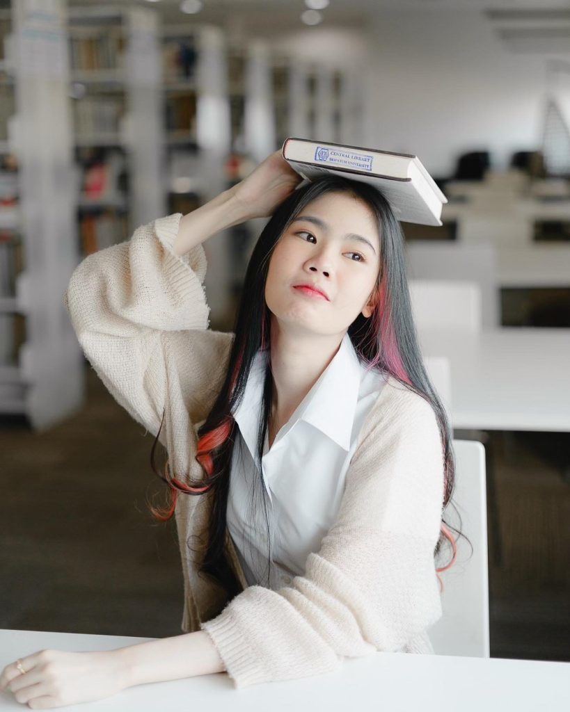 Dek New Gen เตรียมพร้อมสู่โลกกว้างทางธุรกิจก่อนใคร เริ่มต้นที่สาขาธุรกิจระหว่างประเทศ SPU By พี่ใบเฟิร์น นัทธมน ศรีวิวัฒน์