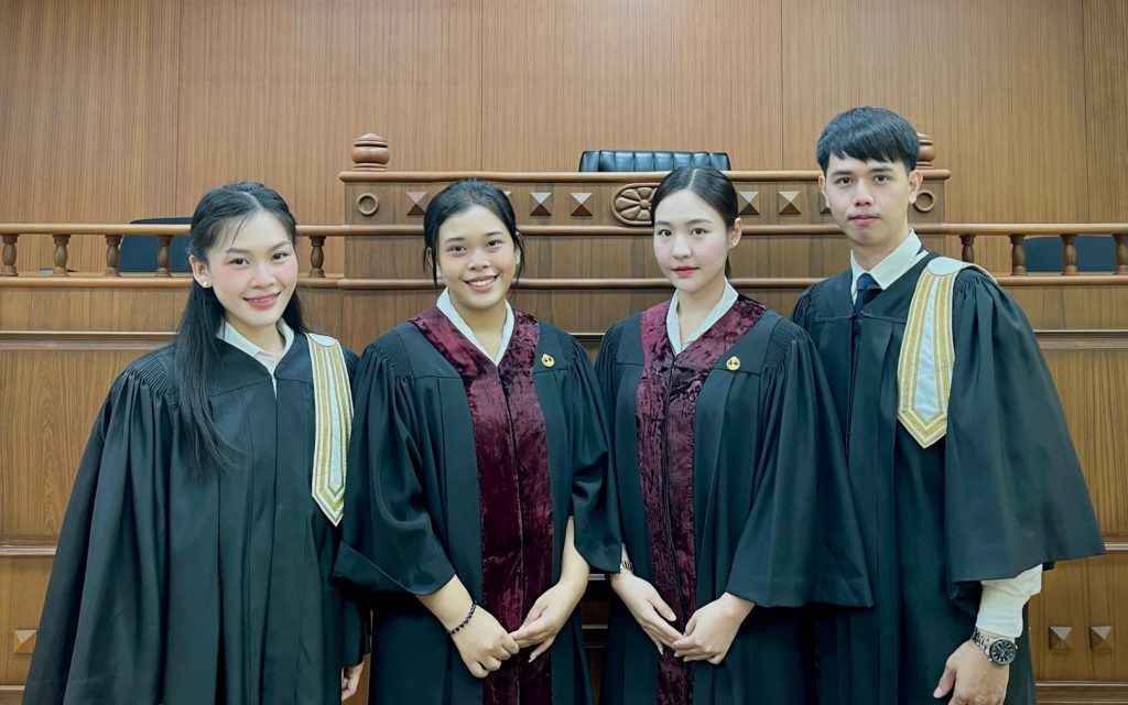 Review แบบจัดเต็ม! กับการเรียนคณะนิติศาสตร์ SPU กับพี่ฟ้า ศิรินทิพย์ จู่คำศรี