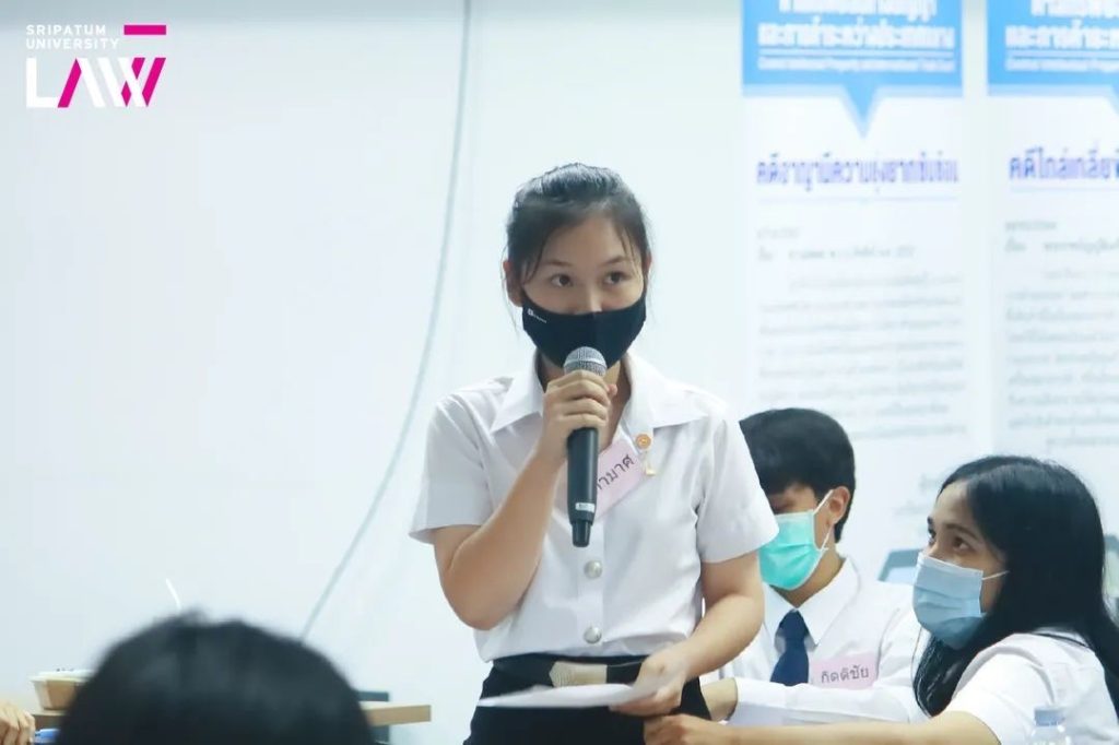 ใครว่าเรียนกฎหมายทำแค่อ่านหนังสือ? มารู้จักกับคณะนิติศาสตร์ SPU กันกับพี่ดรีม นภามาศ เพชรนก