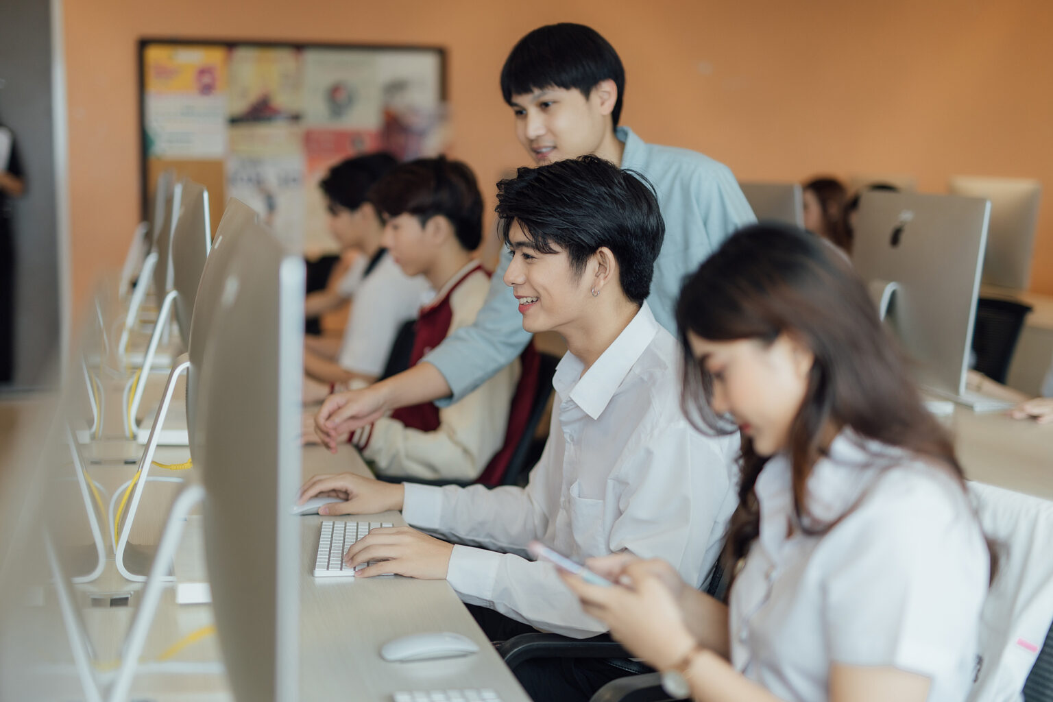 หลักสูตรเทคโนโลยีสารสนเทศและการสื่อสาร (ICT) เรียนครบ จบสายไอที ทำงานได้จริงทุกองค์กร