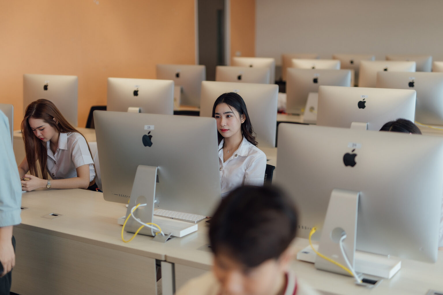 20 นิสัยที่ใช่! สำหรับคนอยากเป็นวิศวกรคอมพิวเตอร์ยุคใหม่ นิสัยแบบนี้แหละที่เหมาะกับวิศวกรรมคอมฯ คณะเทคโนโลยีสารสนเทศ