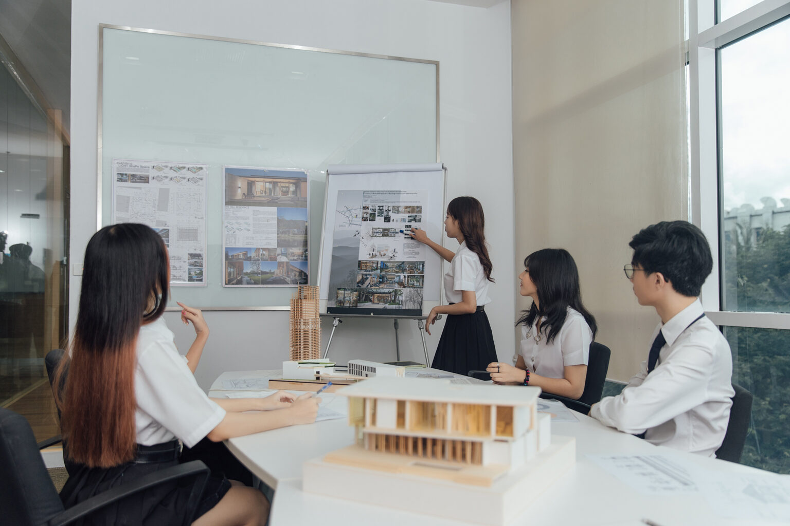 Q&A อยากเป็น Interior Designer ต้องเริ่มยังไง? รวม 10 คำถามที่ Dek Gen Z อยากรู้!