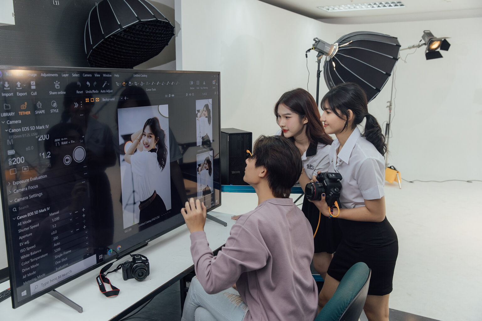 การออกแบบสื่อสารออนไลน์ คณะนิเทศศาสตร์ SPU เรียนอะไร? จบไปทำงานอะไร?