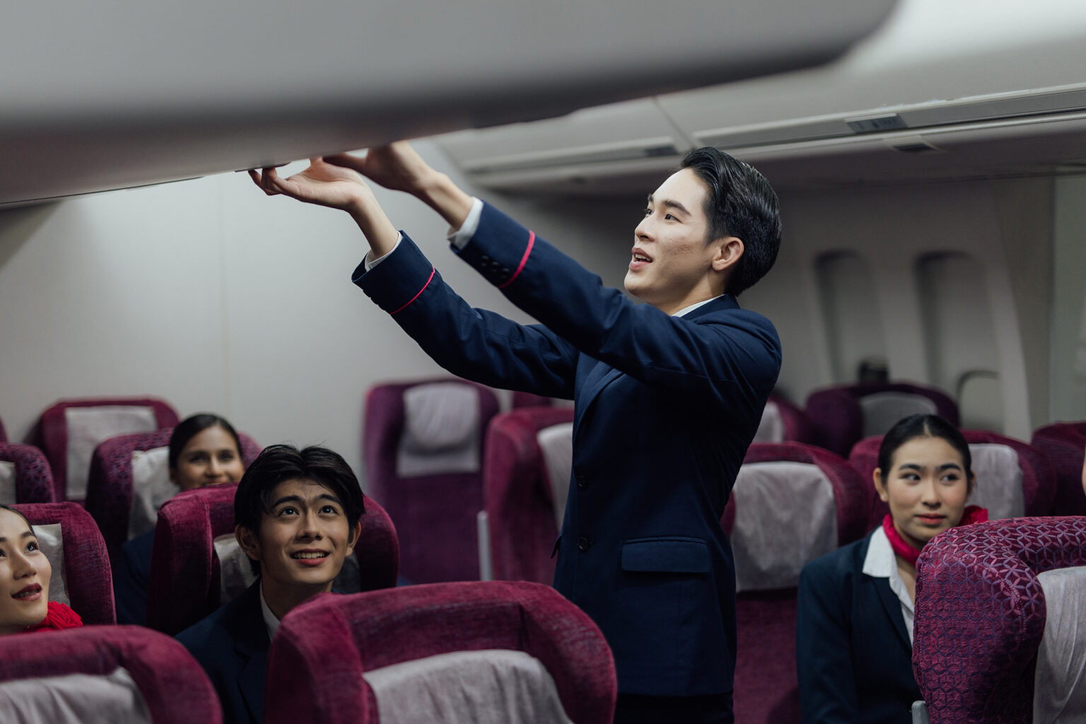 ติวเข้มบุคลิกและภาษา เรียนกับตัวจริง ประสบการณ์จริง สู่เส้นทางมืออาชีพในอุตสาหกรรมระดับโลก