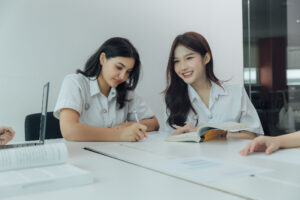 เลือกทางไหนดี? ม.ศรีปทุม ชี้เป้าไขข้อข้องใจ ปวส. หรือ ปริญญาตรี ที่ใช่สำหรับเรา! มหาวิทยาลัยศรีปทุม