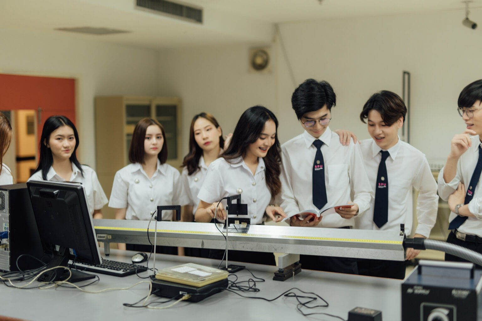 เด็กวิทย์-คณิตมุงด่วน! ส่อง 5 คณะสุดปัง ม.ศรีปทุม ที่จะเปลี่ยนสกิลโหดๆ ให้เป็นอาชีพโคตรคูล