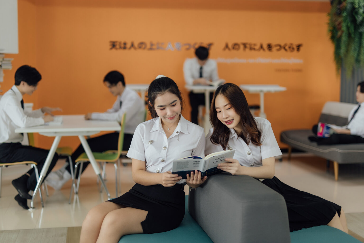 10 เหตุผลที่ควรเรียนกับตัวจริง ประสบการณ์จริง ที่คณะศิลปศาสตร์ ศรีปทุม