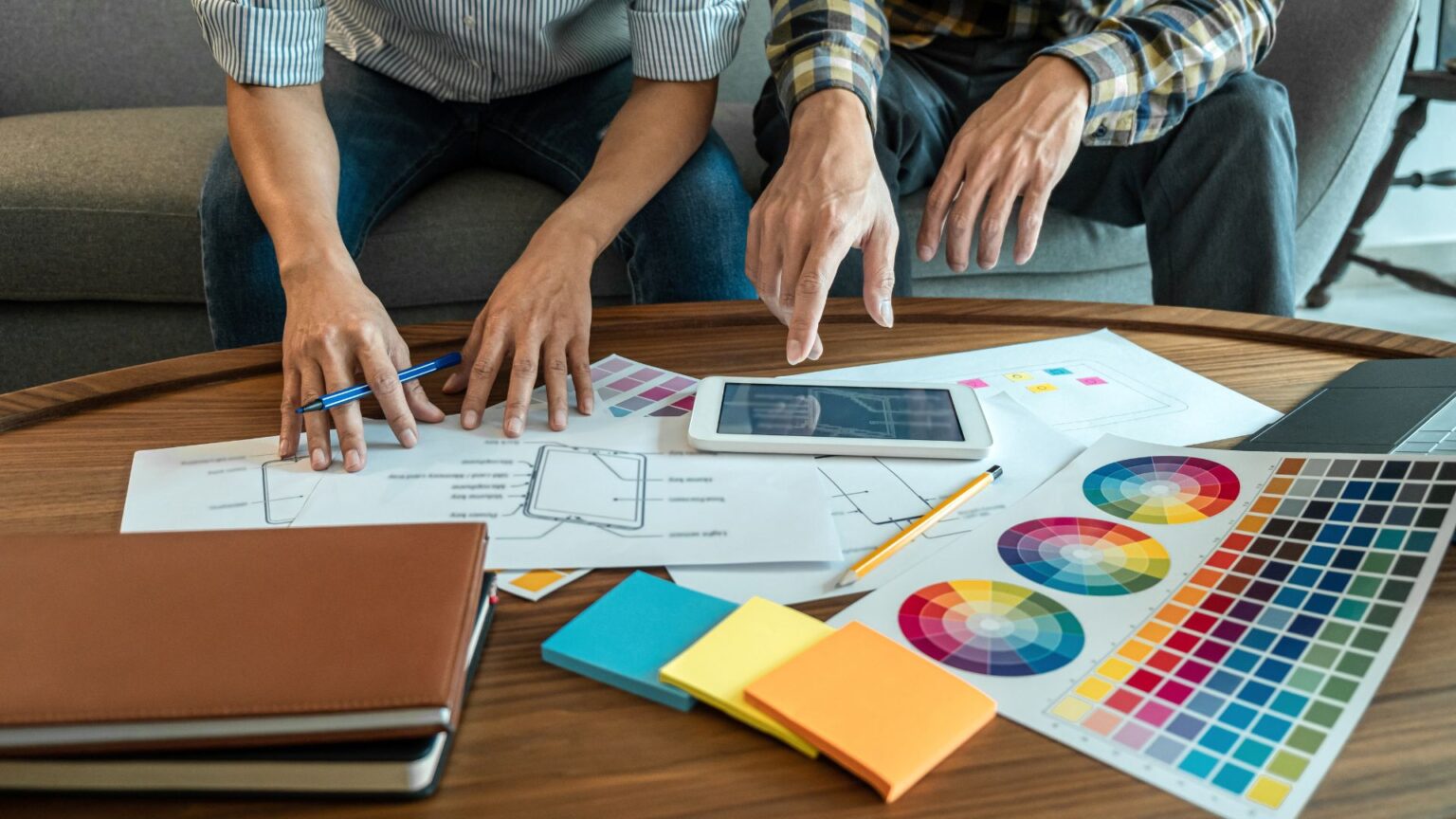 ไม่ต้องกลัวตกงาน! เรียนการออกแบบกราฟิกแล้วไปไหนต่อ? SPU มีคำตอบ! ส่อง 10 อาชีพสุดปังแห่งปี 2025