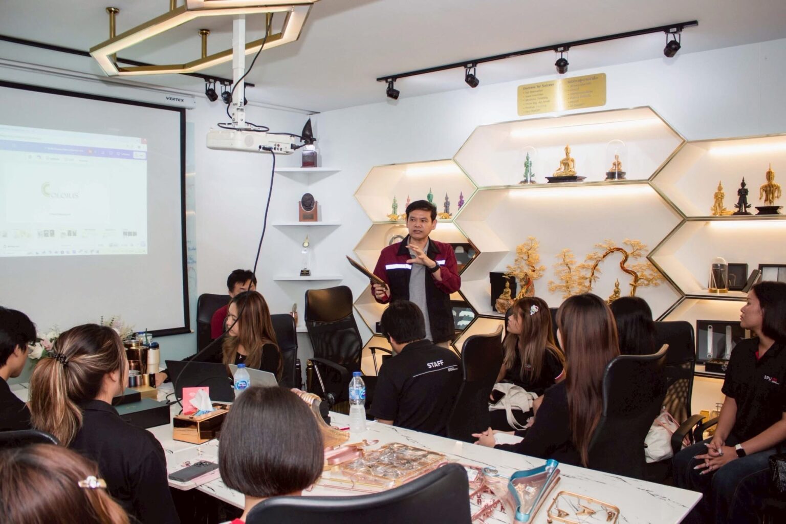 อัปเดตเทรนด์ธุรกิจ 2025 : ทำไม คณะการสร้างเจ้าของธุรกิจ SPU ถึงเป็นคำตอบสำหรับ Startup ยุคใหม่