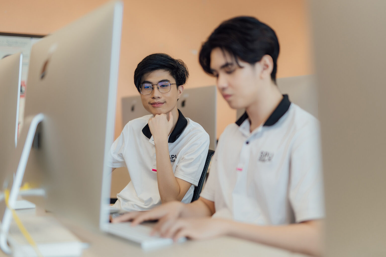 เปิดวาร์ป 5 อาชีพสาย Tech เงินเดือนสูง! จบคณะเทคโนโลยีสารสนเทศ SPU ทำงานอะไรได้บ้าง?