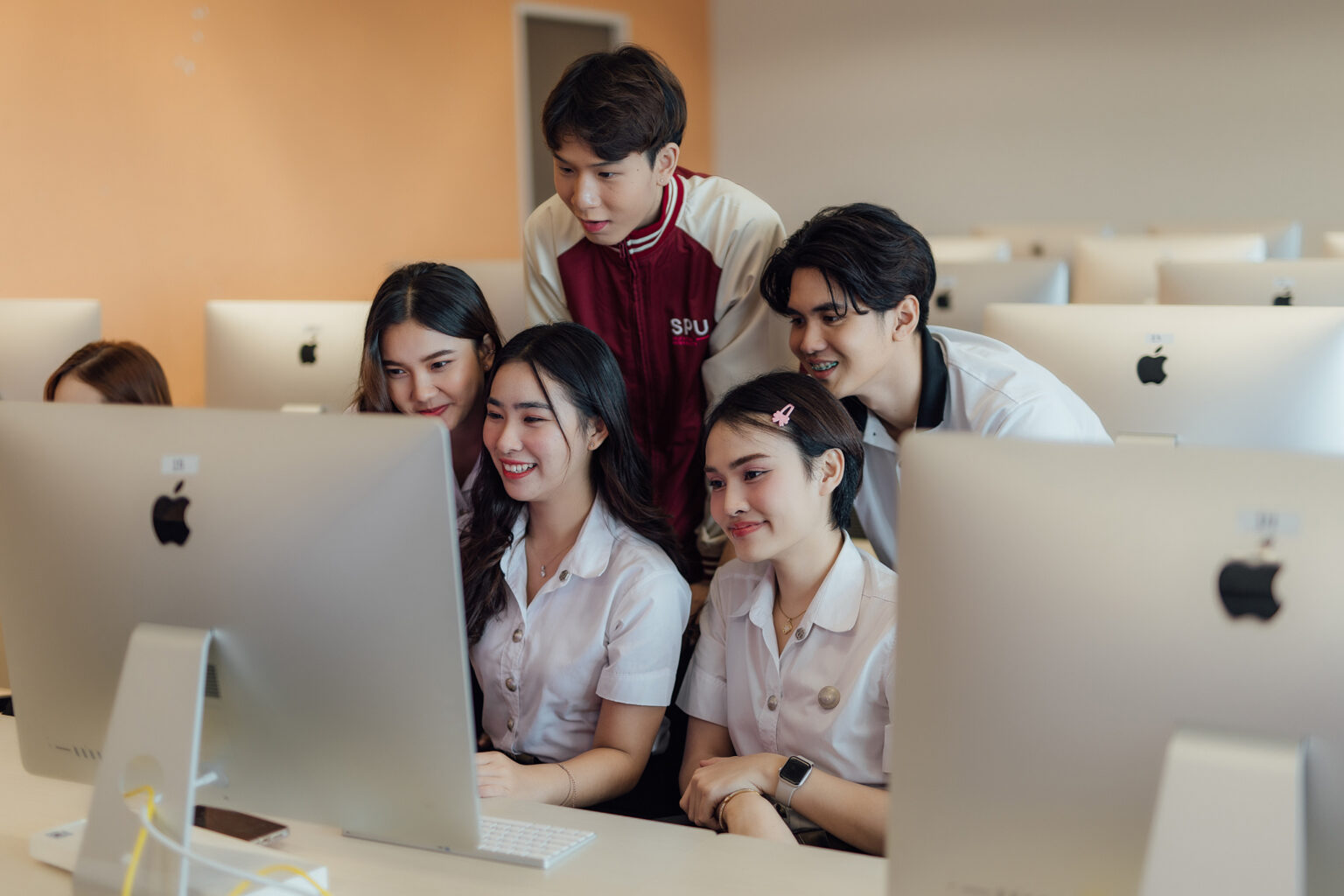 เปิดวาร์ปคณะสุดฮิต! ปั้น Content Creator และนักการตลาดดิจิทัลมือทองที่ SPU