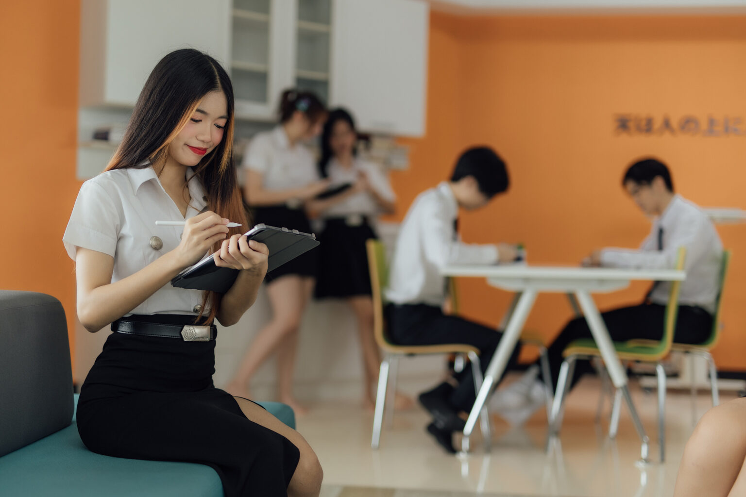 ถอดรหัสหลักสูตร มหาวิทยาลัยศรีปทุม: สร้าง ‘ตัวจริง’ พร้อมทักษะแห่งอนาคตที่ตลาดงานต้องการ