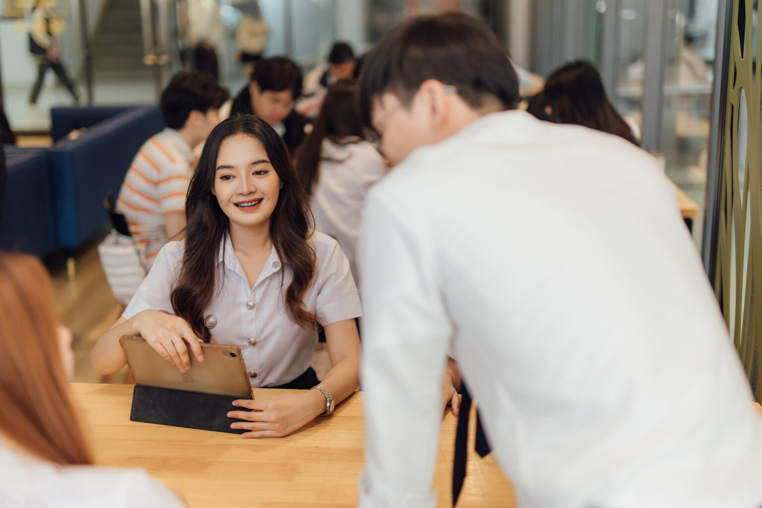 ลบภาพจำ ‘ม.เอกชนเตะฝุ่น’! ส่องเส้นทางอาชีพและคอนเนคชั่นหลังจบจากรั้ว SPU