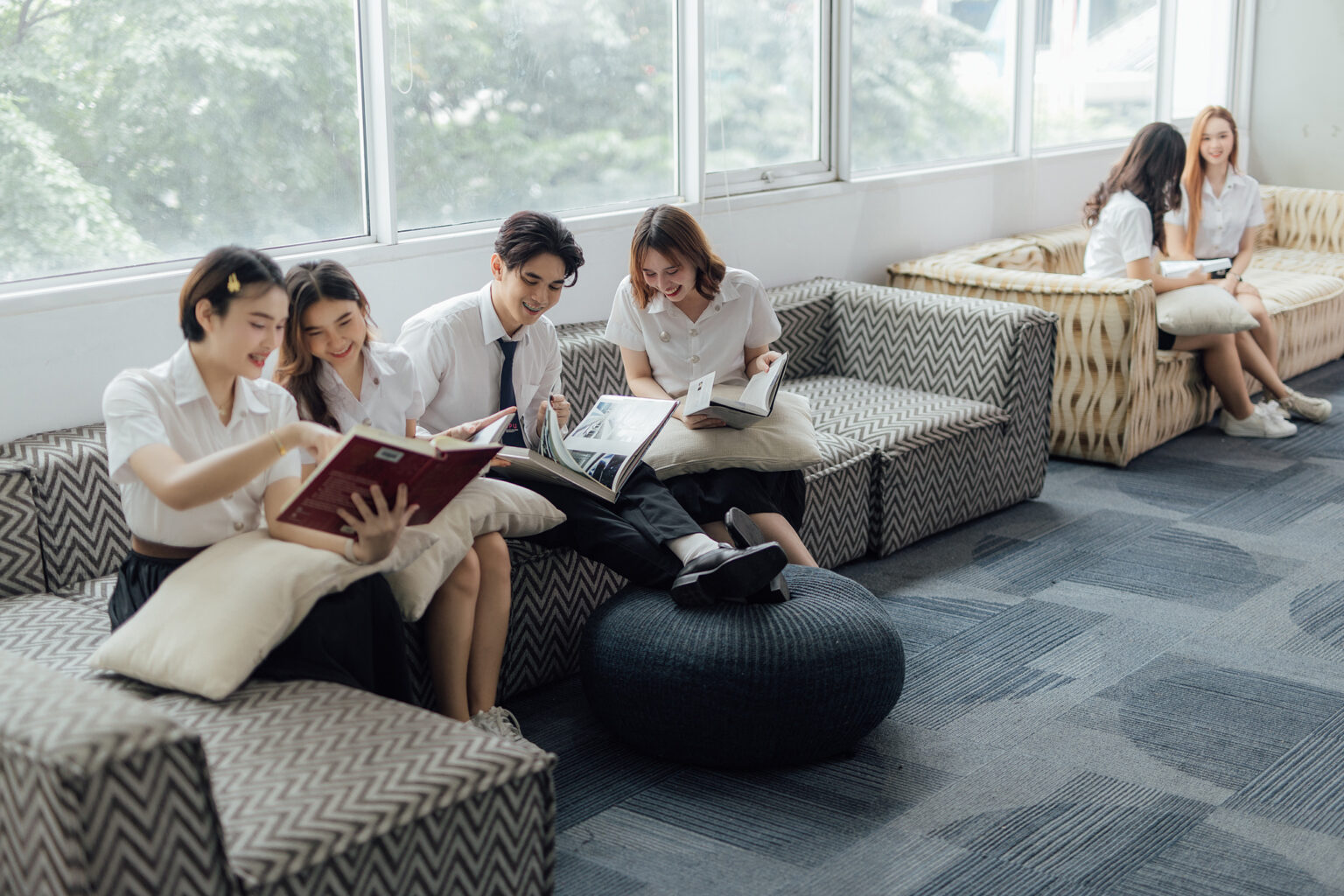 มากกว่าวุฒิปริญญาตรี! 5 เหตุผลที่การเรียนต่อที่ มหาวิทยาลัยศรีปทุม (SPU) ช่วยสร้างคอนเนคชันต่อยอดให้คนทำงาน ปวส.