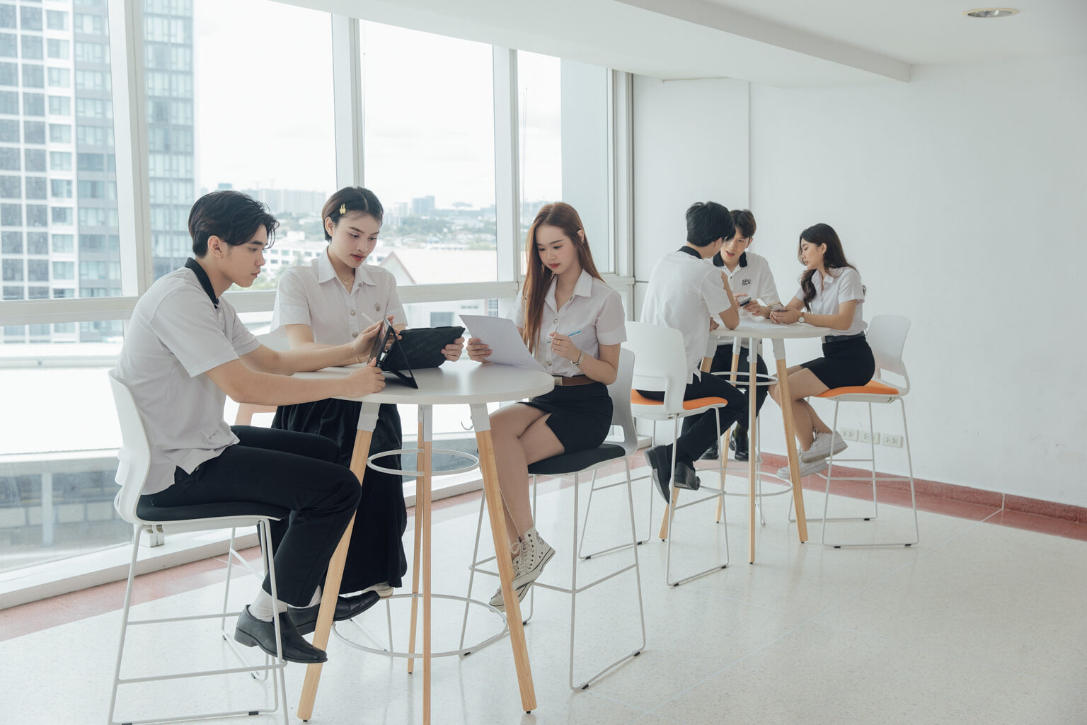 จบแล้วทำงานอะไร? เปิดเส้นทางอาชีพสุดปังหลังเรียนจบคณะดิจิทัลมีเดีย SPU