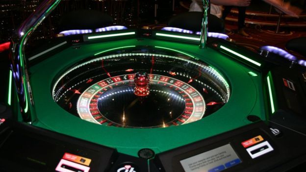 Alice Cooper play slot