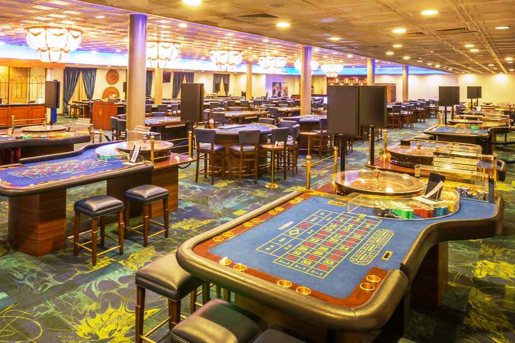 crown green casino poker