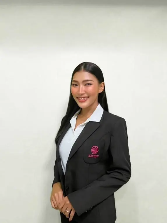 อาจารย์ชลากร เขียวพิมพา