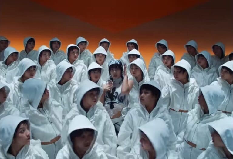 🎉 ปังไม่ไหววว #DEKNITEDSPU ได้รับเกียรติเป็นนักเต้นใน MV ของศิลปินระดับโลก👏🏻😮 อย่าง “ LISA ” ในเพลง ROCKSTAR🔥🔥🔥