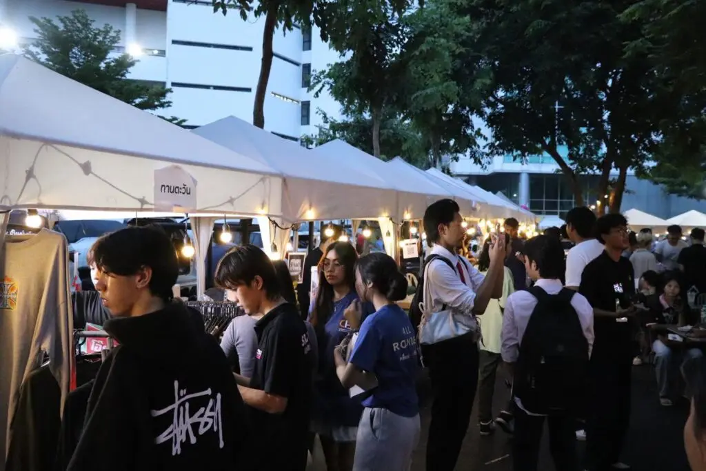 เปลี่ยนพื้นที่สีเขียวให้เต็มไปด้วยเสียงเพลงและร้านค้ามากมาย! กับ SPUCA x SPUSE “Music in the Park” 794416578 1534789678666174 4403807971973183553 n
