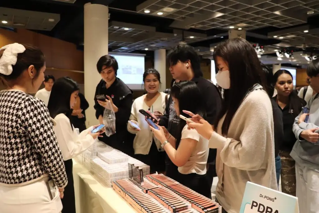 เรียนกับตัวจริงกับ CEO รุ่นใหม่ บริษัทรายได้ 3 พันล้านบาท เติบโตต่อเนื่องกับ Brand Dr.Pong S 54681604 0 1