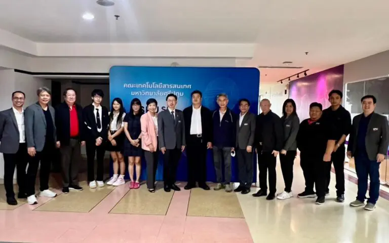 ศักยภาพนวัตกรรมไทย: นักศึกษา IT SPU สร้างความประทับใจด้วย ‘อุปกรณ์ตรวจจับแผ่นดินไหว’ ต้อนรับคณะผู้เยี่ยมชมระดับนานาชาติ 2025