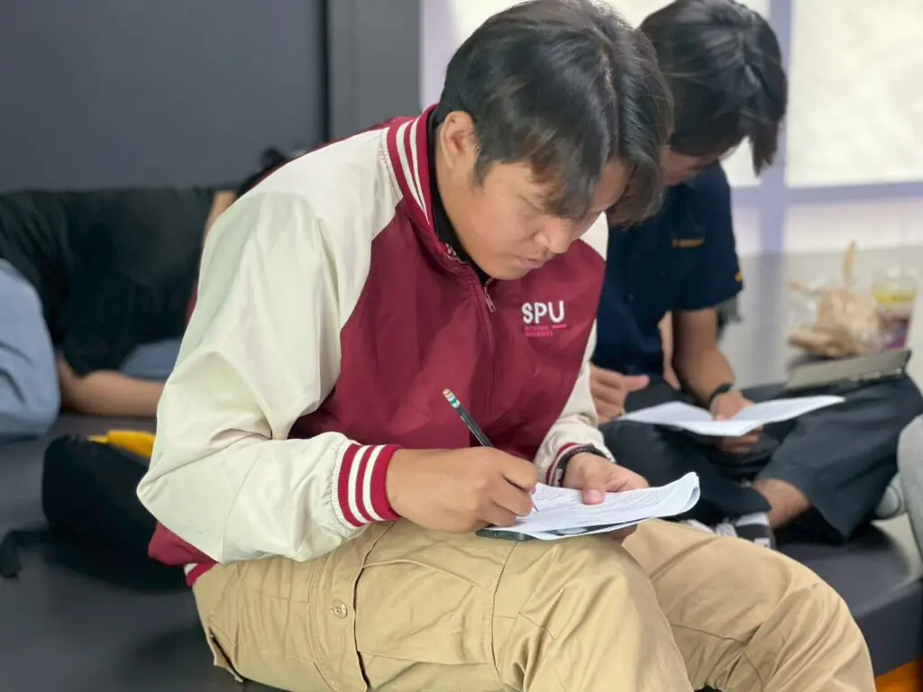 เด็กวิศวกรรมคอมพิวเตอร์ พลังคนรุ่นใหม่: เตรียม EQ และสุขภาวะสู่โลกการทำงานจริง