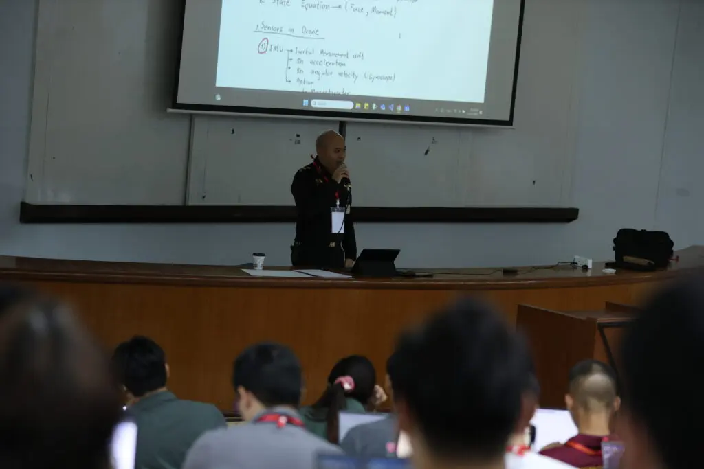 นักศึกษาวิศวกรรมคอมพิวเตอร์โชว์ศักยภาพด้านระบบป้องกันประเทศ ในเวที TESA Top Gun Rally 2025