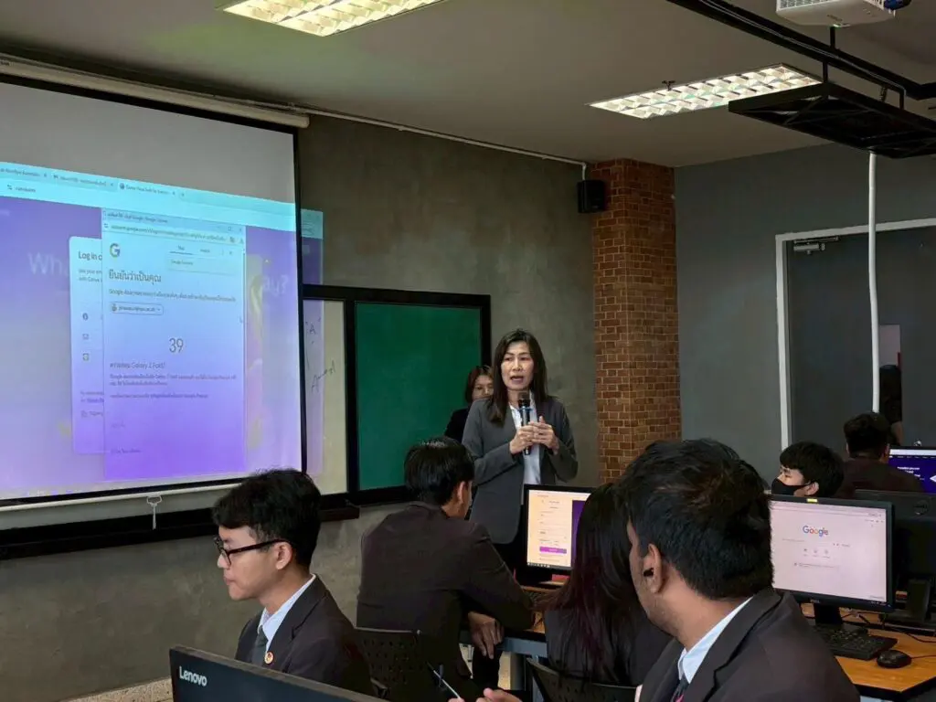 ถ่ายทอดทักษะ AI Automation แก่น้องๆ วิทยาลัยเทคโนโลยีทักษิณาบริหารธุรกิจ