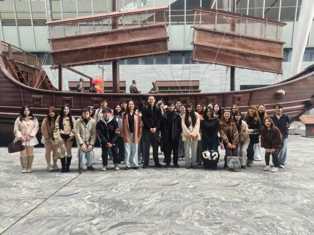 LINE ALBUM Beijing WUZI University 261028 80 อาจารย์ IT SPU บุกปักกิ่ง! อัปสกิล AI และ IoT เปิดโลก Smart Logistics สู่การพัฒนาวิศวกรยุคใหม่