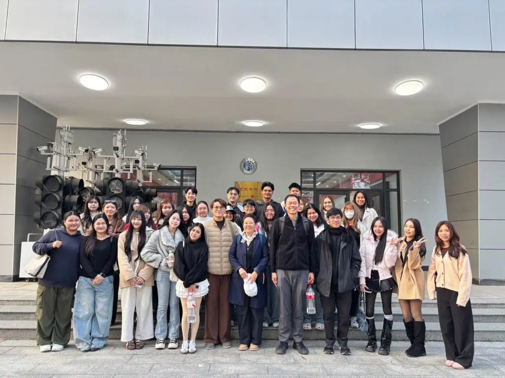 LINE ALBUM Beijing WUZI University 261028 86 อาจารย์ IT SPU บุกปักกิ่ง! อัปสกิล AI และ IoT เปิดโลก Smart Logistics สู่การพัฒนาวิศวกรยุคใหม่