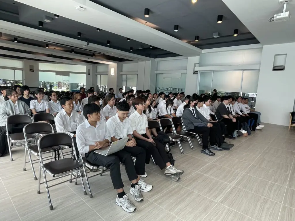 S 37879819 0 โค้ดให้ปัง บุคลิกให้โปร! CSI SPU เสริมความมั่นใจนักศึกษาปี 4 ก่อนก้าวสู่โลกการทำงาน