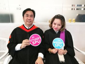 20170205110545Wq6Pzqa พิธีประสาทปริญญา คณะเทคโนโลยีสารสนเทศ ประจำปีการศึกษา 2558