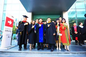 20170205110545e5LhrAk พิธีประสาทปริญญา คณะเทคโนโลยีสารสนเทศ ประจำปีการศึกษา 2558