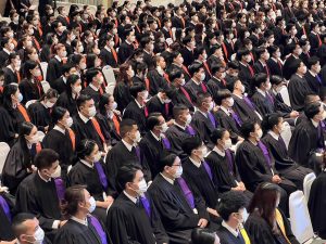 20221226112823 ขอแสดงความยินดีกับ ดุษฎีบัณฑิต มหาบัณฑิต และบัณฑิต ประจำปีการศึกษา 2564