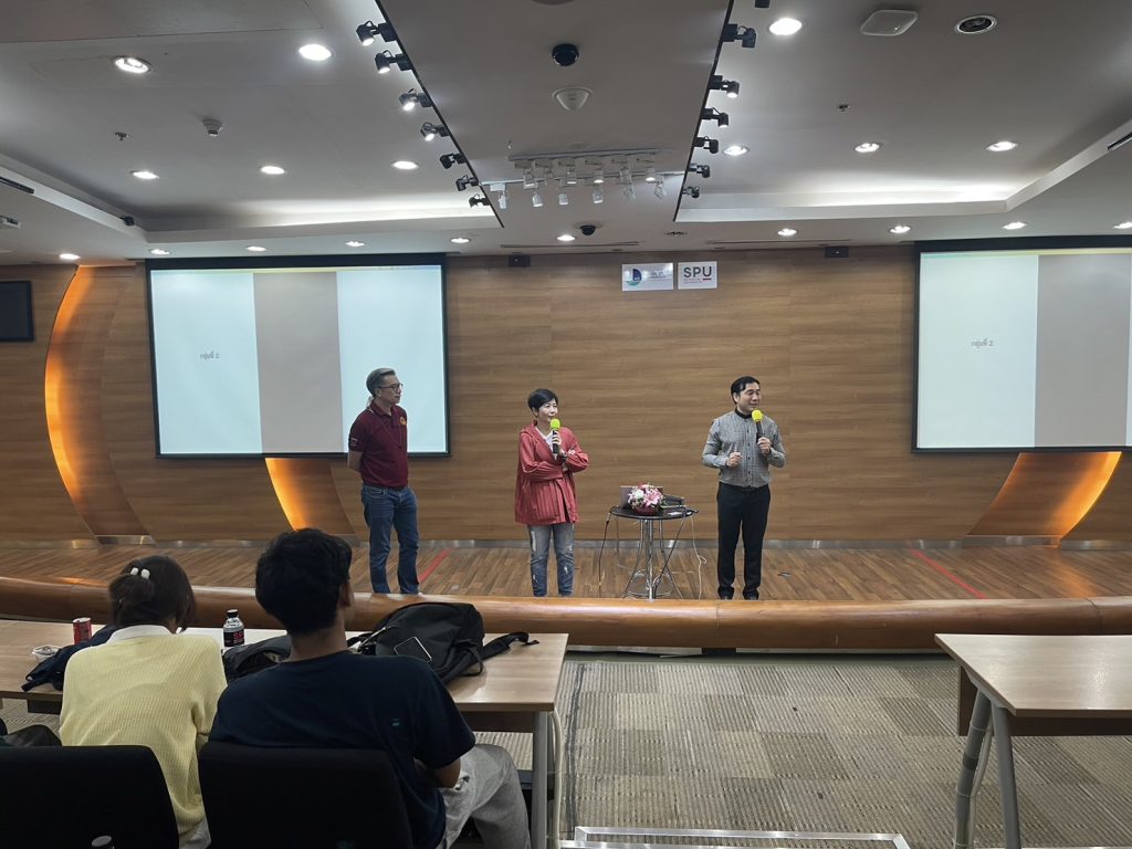 S 11599878 0 IT-Engineering, Design Thinking Leadership Camp: Micro Influencer