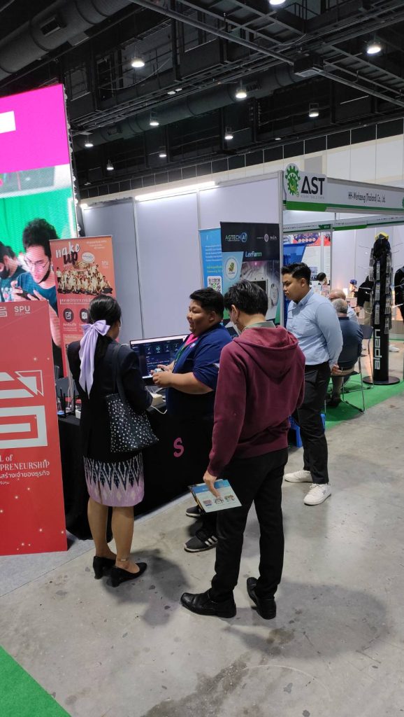 212701 0 1 IT SPU invades Edtex (Thailand's Education Technology Expo) to showcase its work