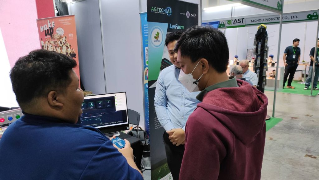 212702 0 IT SPU invades Edtex (Thailand's Education Technology Expo) to showcase its work