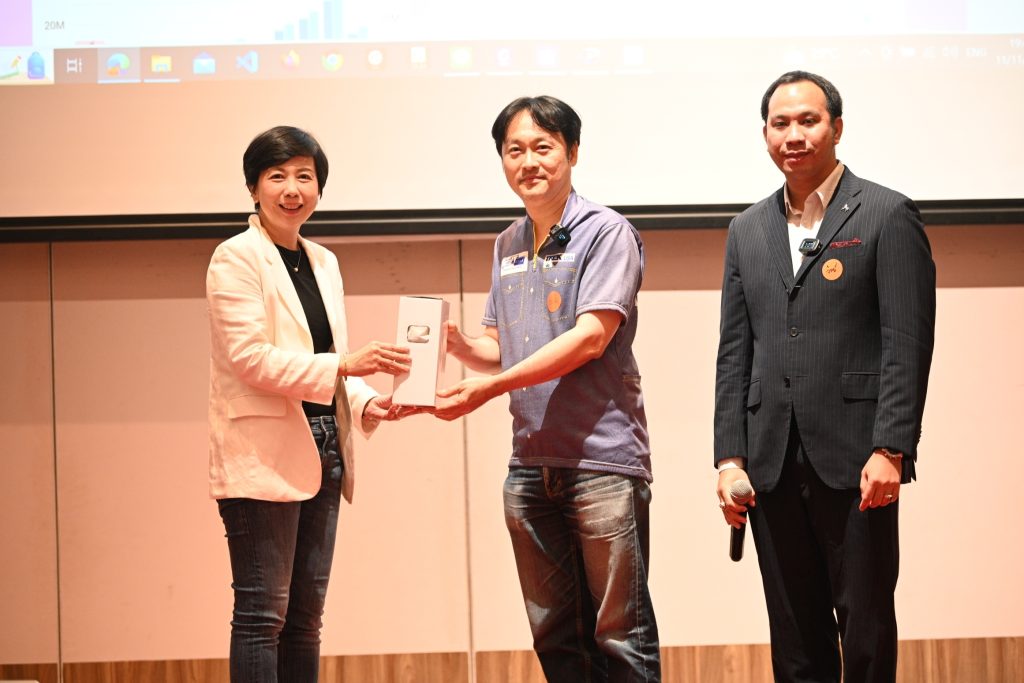 LINE ALBUM งานพิธีปิด ๒๓๑๑๑๓ 26 You did it! Big Data Graduation