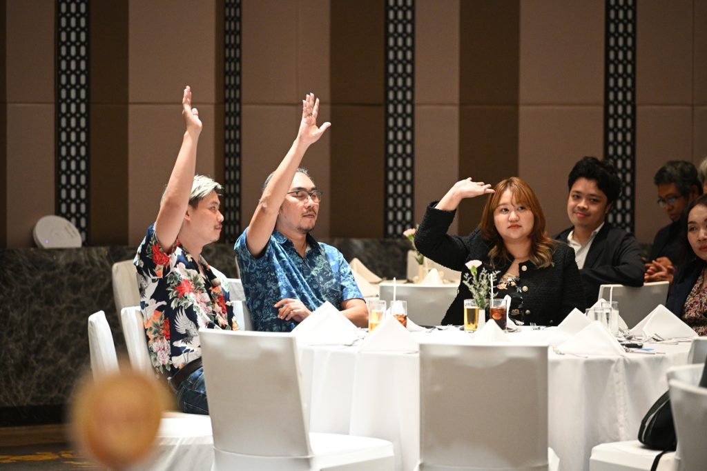 LINE ALBUM งานพิธีปิด ๒๓๑๑๑๓ 37 You did it! Big Data Graduation