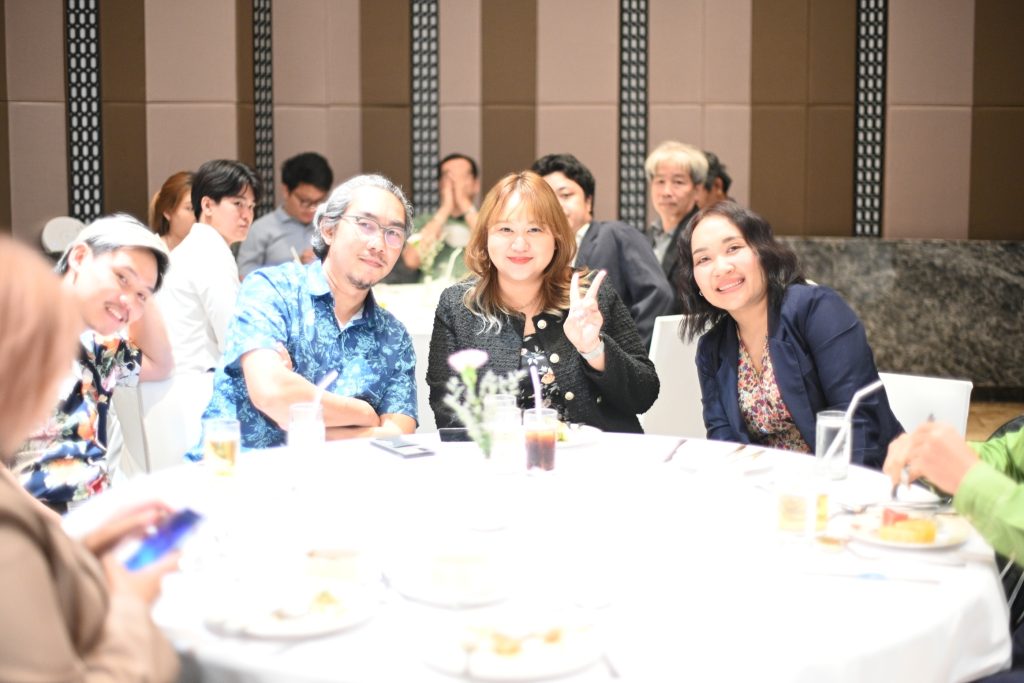 LINE ALBUM งานพิธีปิด ๒๓๑๑๑๓ 53 You did it! Big Data Graduation