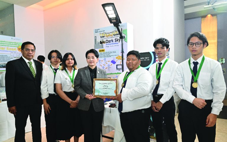 Dek IT SPU ร่วมนำเสนอผลงาน ใน The Young Energy Designer Awards 2023