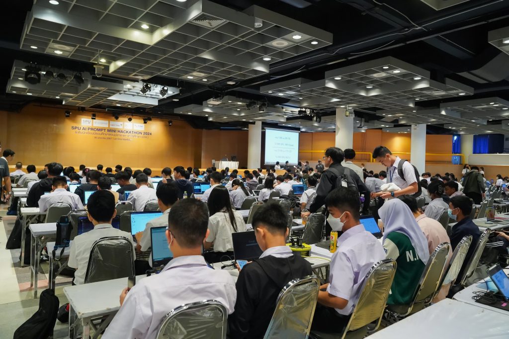 DSC05230 SPU AI PROMPT MINI HACKATHON 2024 competition with over 300 participants