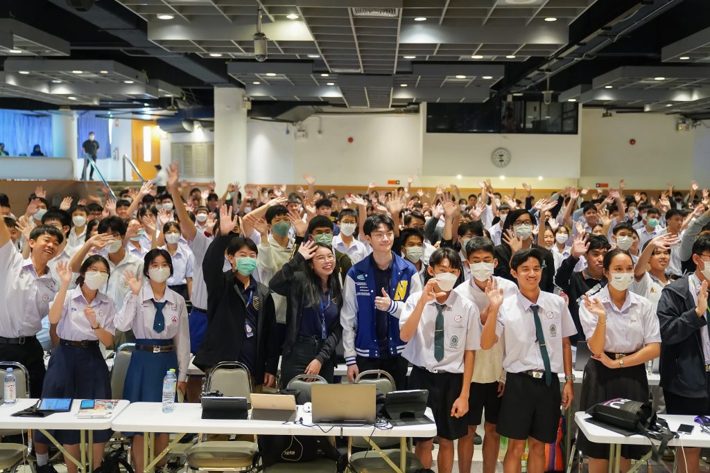 DSC05309 SPU AI PROMPT MINI HACKATHON 2024 competition with over 300 participants