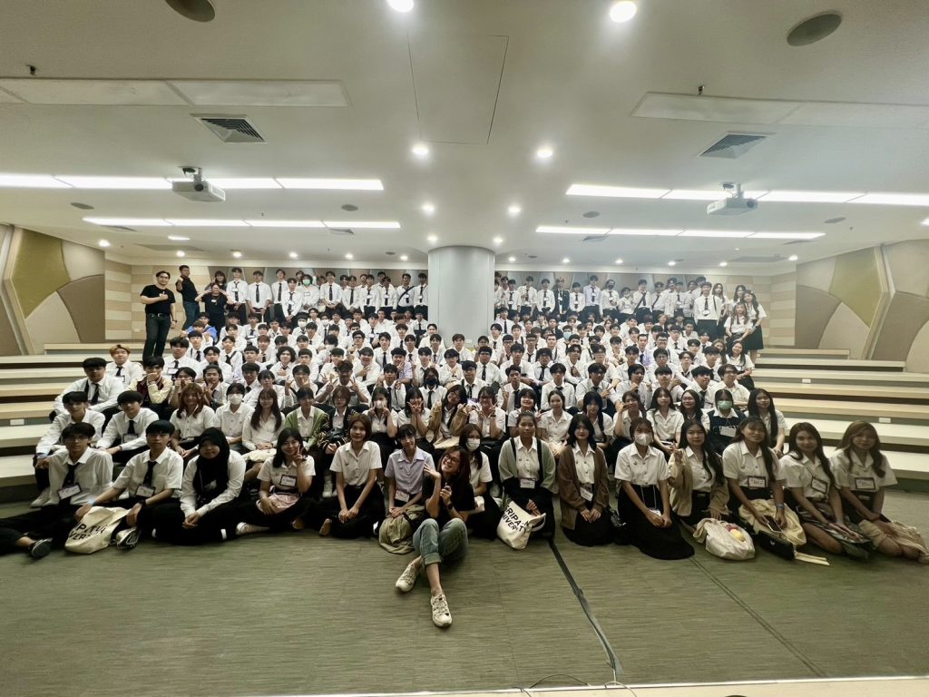 S 31932515 0 ปฐมนิเทศ Dek67 เปิดประตูสู่อนาคตด้วยเทคโนโลยี AI : Empowering your Future