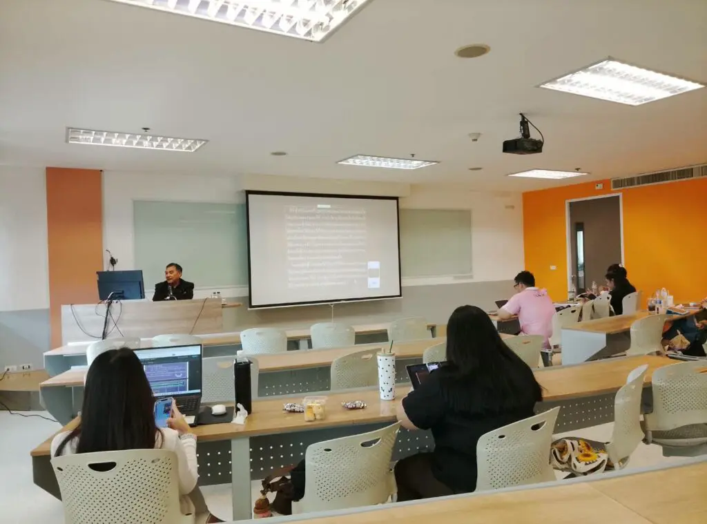 809415322 1064221243254717 7274657685862799493 n เก็บตกบรรยากาศการเรียนสุดเข้มข้นในรายวิชา LLM61867 กฎหมายปกครองชั้นสูง