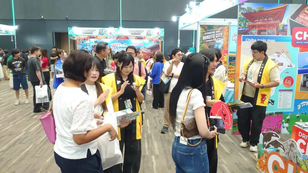 นักศึกษา JBC ร่วมปฏิบัติหน้าที่เจ้าหน้าที่ประจำบูธจังหวัดชิบะ ในงาน Visit Japan FIT Fair ครั้งที่ 18 25 2