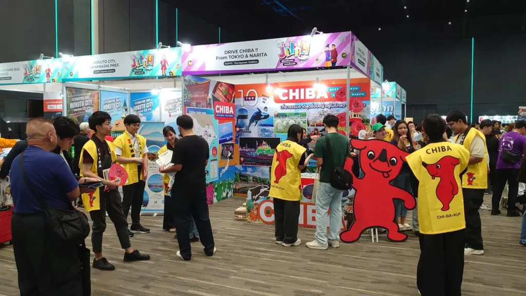 นักศึกษา JBC ร่วมปฏิบัติหน้าที่เจ้าหน้าที่ประจำบูธจังหวัดชิบะ ในงาน Visit Japan FIT Fair ครั้งที่ 18 27 1